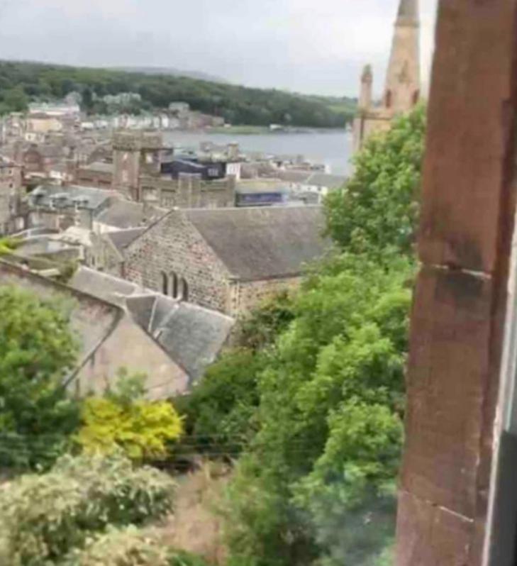 Captivating 2-Bed Apartment In Isle Of Bute Rothesay Exteriér fotografie